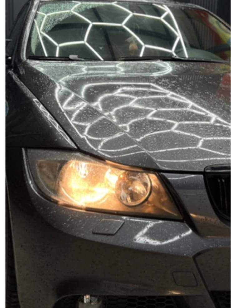 BMW Seria 3 E90 înainte: far cu lumină galbenă de halogen