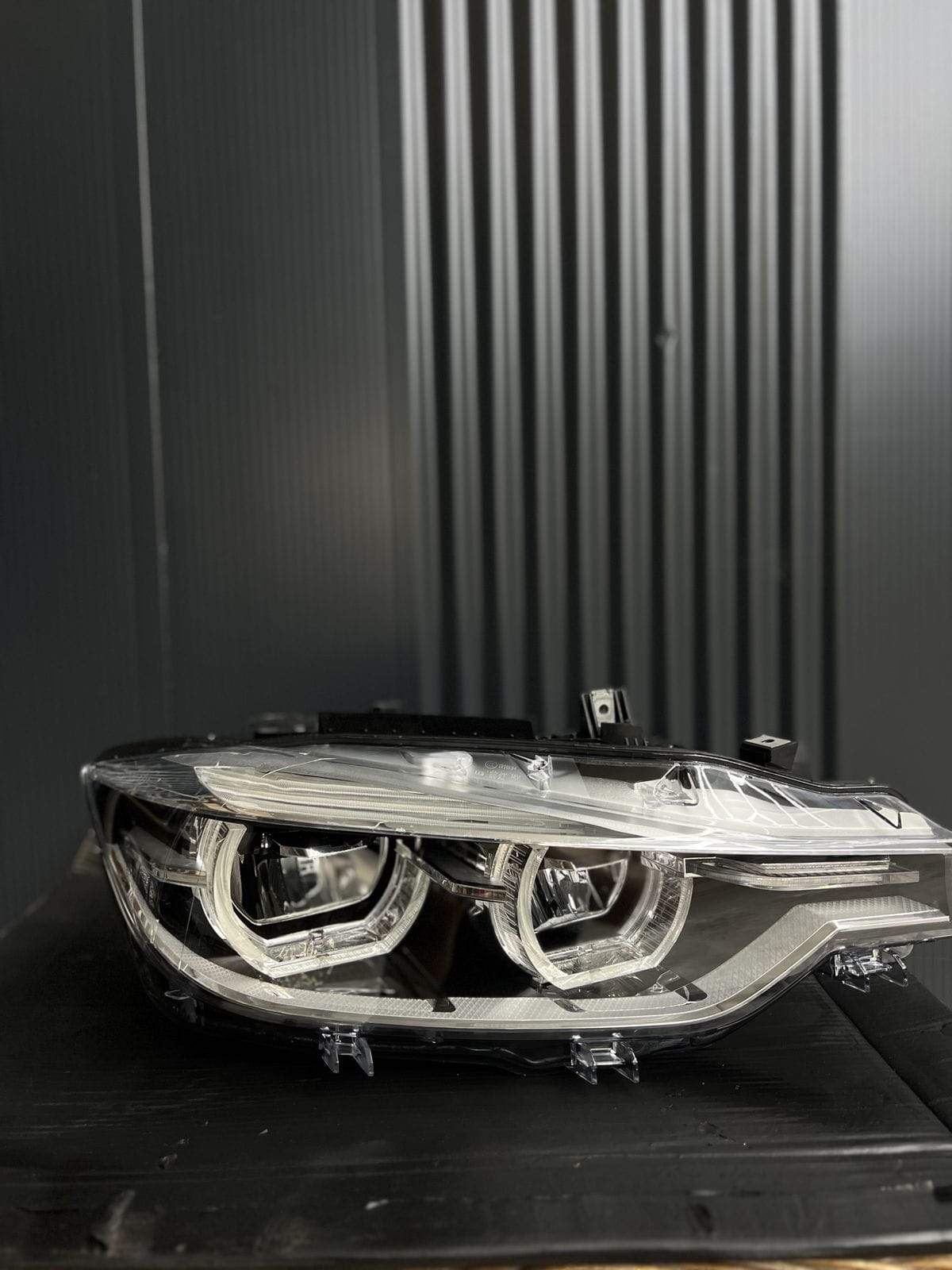 Far dreapta bmw seria 3 F30 F31 full led